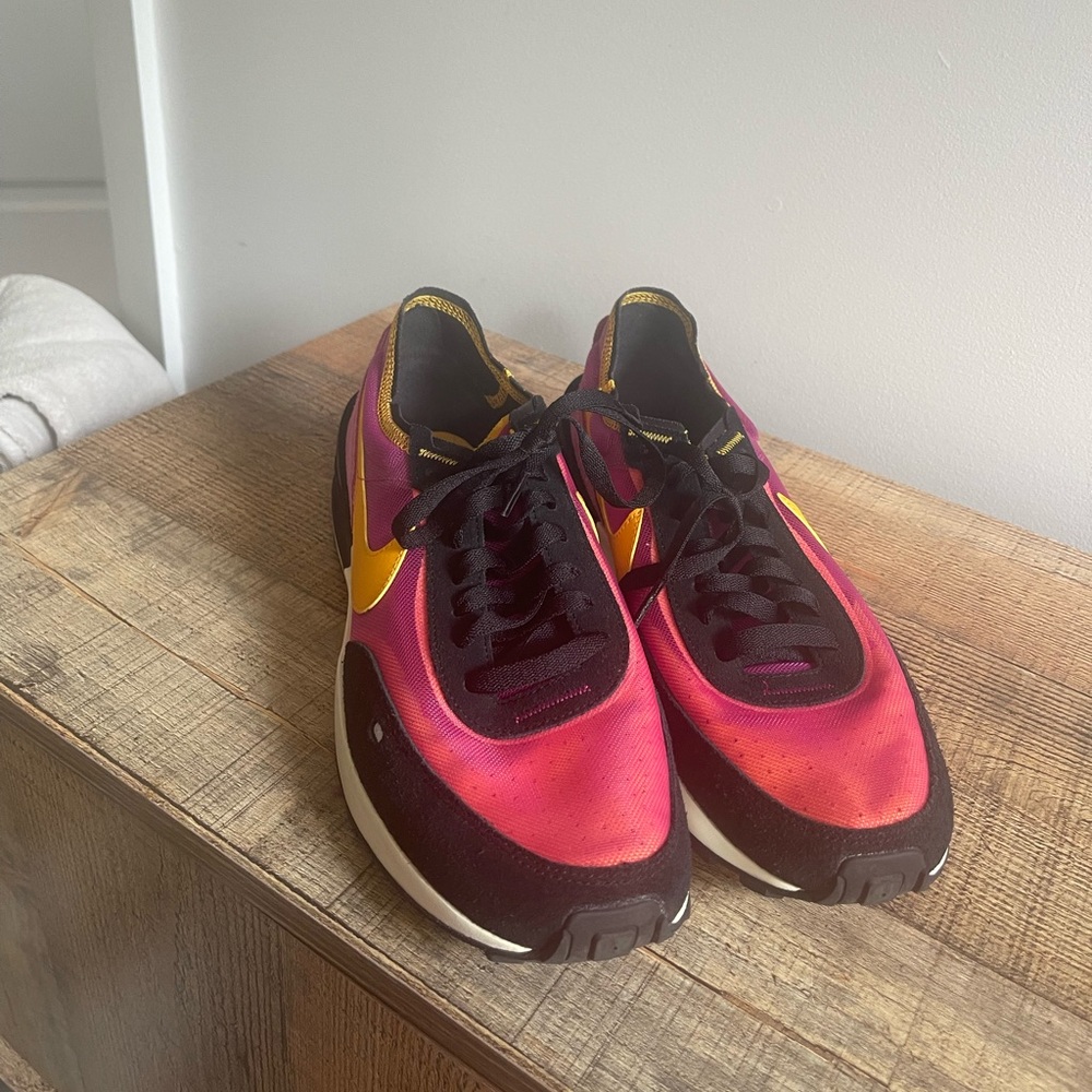 Nike Waffle One Sneakers